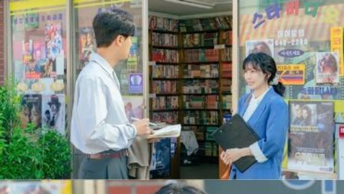 ‘정숙한 세일즈’ 김소연, NEW 세일즈 전략 전격 공개! ‘환타지 란제리’ 설문조사 나선다!