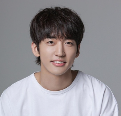 가수 이승윤, 2021 올해의 브랜드 대상 '올해의 싱어송라이터' 수상 (사진=쇼플레이엔터테인먼트 제공)
