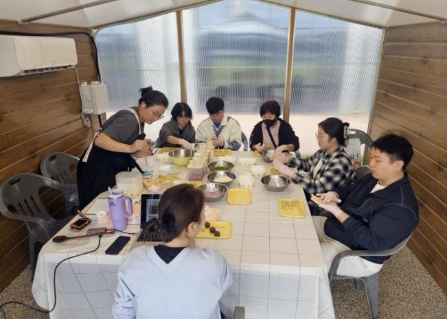 18일 펫빌리지 애견유치원에서 진행된 반려동물 문화교실 모습