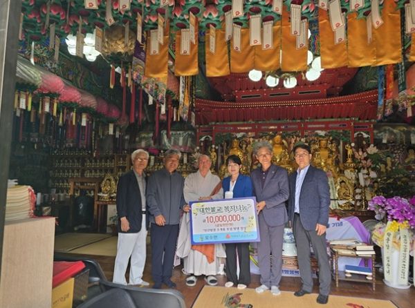 명덕사 우정 스님, 고향 오수면에 1천만 원 기탁