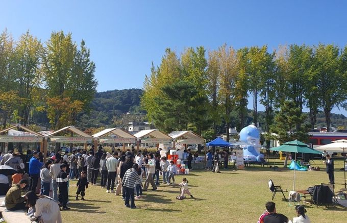 진주시, ‘야외도서관 운영’성황리에 마무리