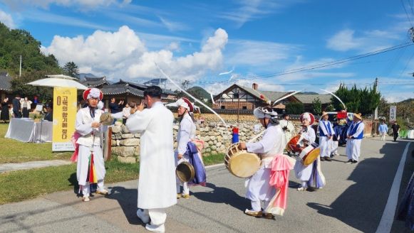 함양문화원, 전통혼례식 거행 “하늘이 내려준 선물” 부부의 사연 담아 아름다운 전통혼례 가져