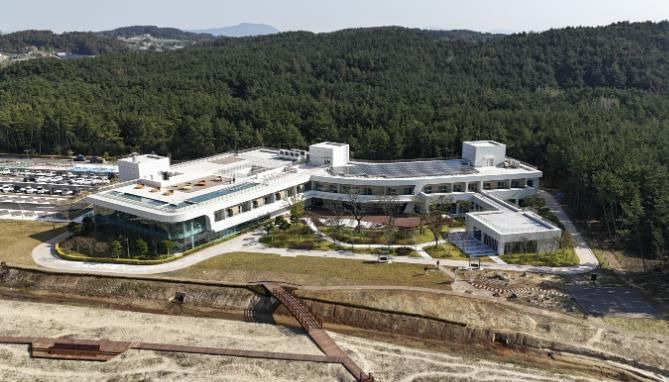 개관식을 앞둔 태안해양치유센터 전경.