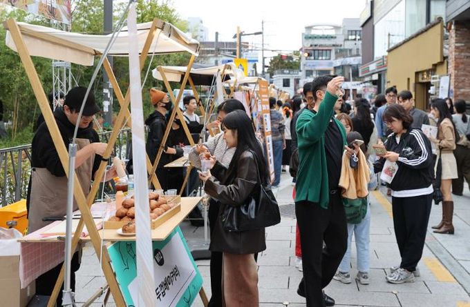 ‘‘취향을 찾는 감각 여행’…동명커피산책 4만여 명 발길