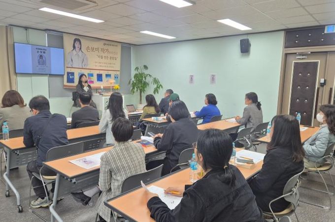 정읍 신태인도서관 '작가와의 만남' 성료…이상문학상 손보미 작가 초청