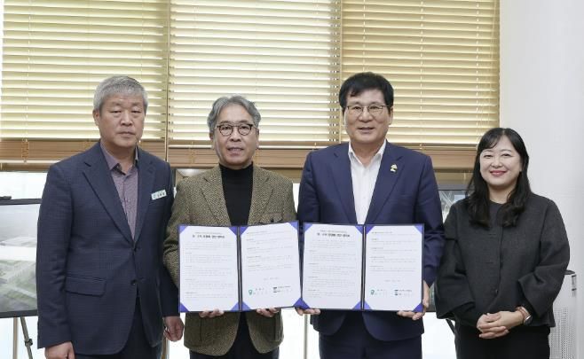 10일, 함평군청 군수실, 함평군-동신대 산학협력단 어린이급식관리지원센터 위탁운영 협약식