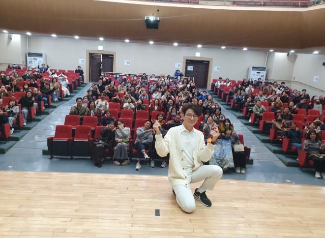 거제시, ‘2025년 거제시민자치대학’ 명사 초청 강연 마무리