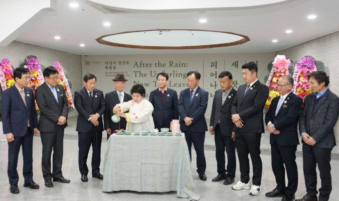 지난 13일 강진군 다산박물관에서 ‘다산과 강진茶 : 비 갠 뒤 새 찻잎 피어나니’특별전이 개막했다.