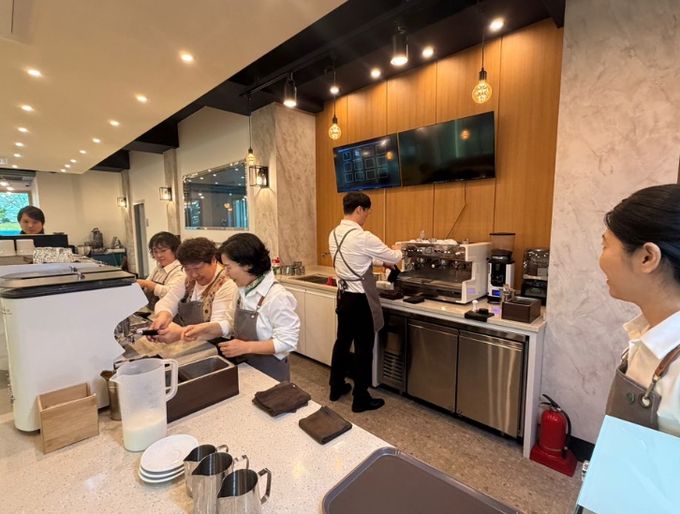 ‘바리스타 2급 자격증반’ 15명 수료