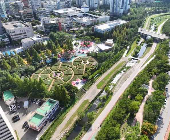 좌광천 지방정원 전경