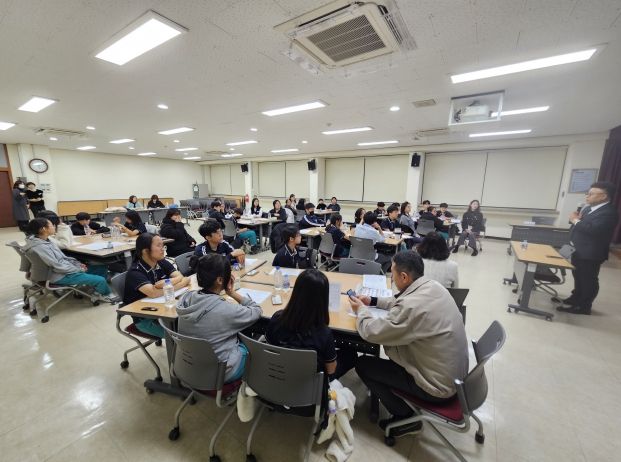 교과서 밖에서 찾은 미래