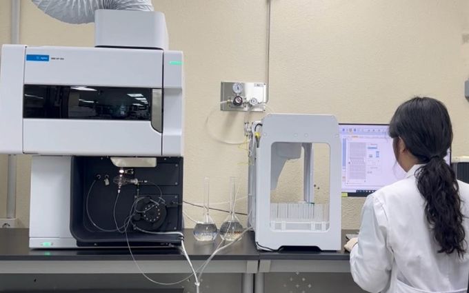 친환경농업관리실 분석 장면