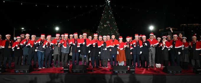 ‘2025 앞산 겨울정원’ 화려한 개장식