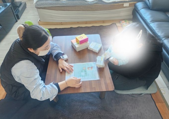 아기와 함께 따뜻한 동행