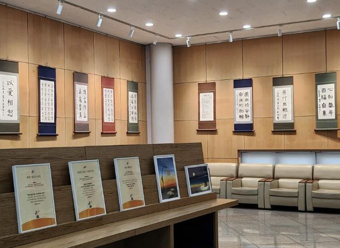 충주시립도서관, 문화학교 수강생 작품전시 개최