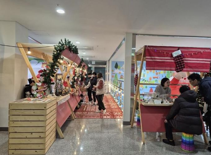 예당호 전망대 프리마켓 행사 모습