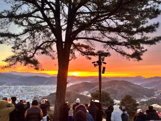 2026년, 병오년 ‘대가야 고도(古都)’ 고령에서 맞이하는 새해 첫 해돋이