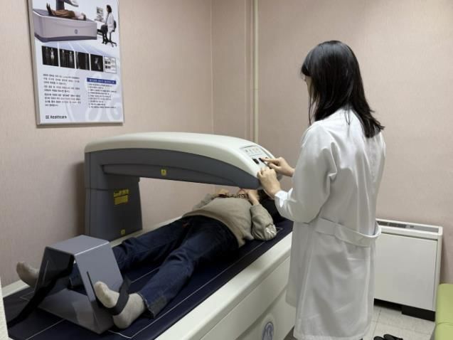 청주시 흥덕보건소, 65세 이상 시민 대상 무료 골밀도 검사