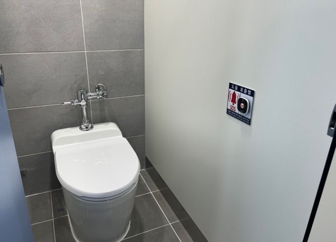 화장실 비상벨·냉난방시설 설치로 안전하고 쾌적한 이용 환경 마련