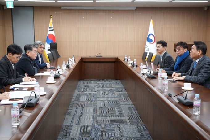 인천 송도 재외동포청 현장 항의 방문