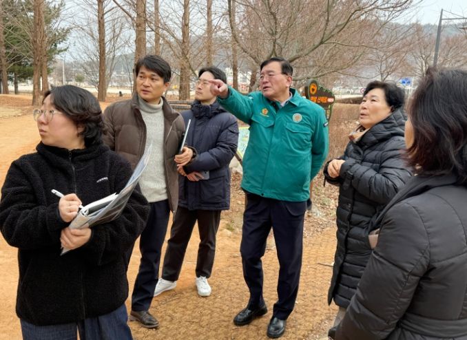 홍성우 의원, 교동리 맨발 산책로 민원관련 간담회