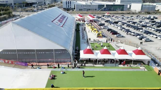 겨울 테마파크 전경