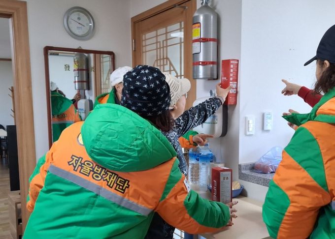양주시·지역자율방재단, 강추위 대비 한파쉼터 안전점검 실시