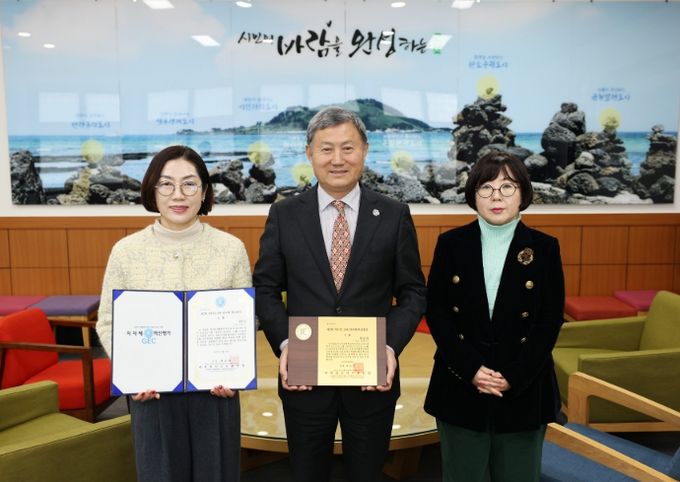 김완근 제주시장 WFPL 8대 지자체 혁신평가 ‘대상’ 수상