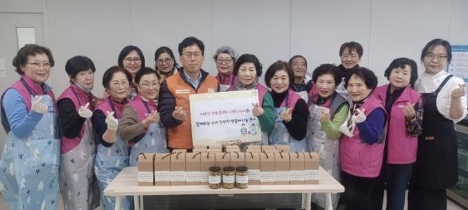 구리시자원봉사센터, 어르신 안부콜센터ㆍ사랑나누미 봉사자와 함께 수제 한방청 만들어 나눔 봉사