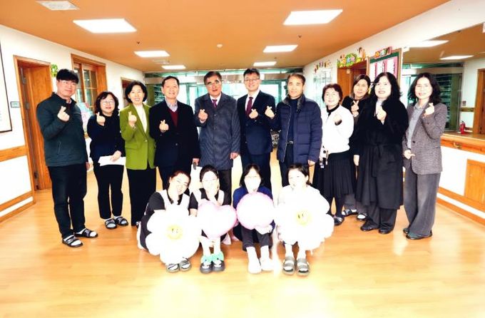 서천군, 설 명절 맞아 국가유공자 유족·사회복지시설 위문