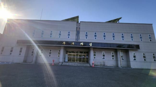 예산군 추모의집 전경