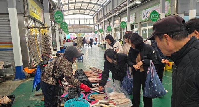 신안군, 설 명절맞이 전통시장 장보기 행사 추진