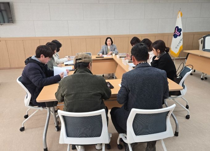 지난 11일 곡성군 농업인들이 친환경 농산물 인증교육을 받고 있다.