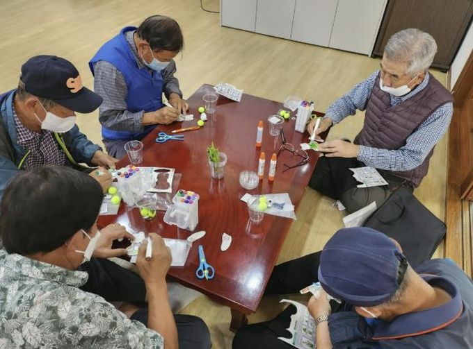 치매 예방교실 사진