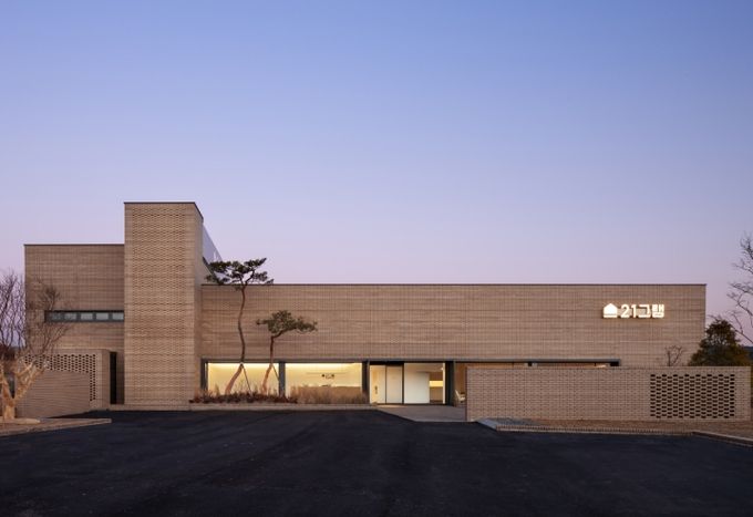 21그램 천안점 전경