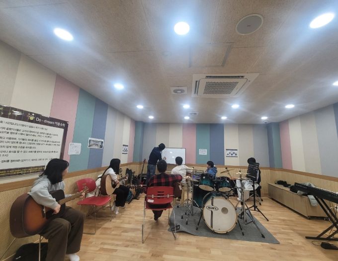 금산군청소년미래센터 청소년 진로체험 1차 프로그램 모습