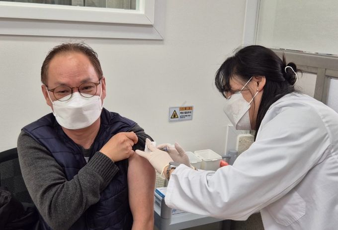 정읍시, 60세 이상 대상포진·폐렴구균 무료 접종…1년 거주 요건 없앴다