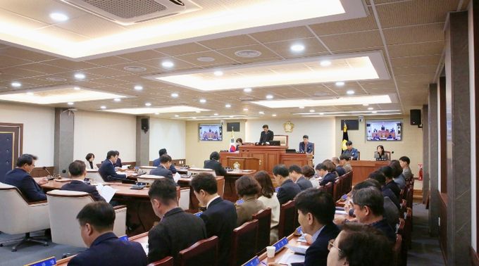 제382회 임시회 제2차 본회의