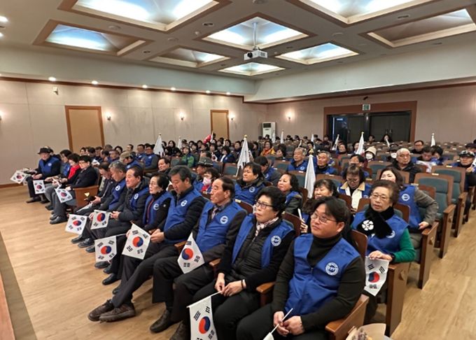 한국자유총연맹 사천시지회, 107주년 기념 3·1절 정신계승 및 통일염원 기념식 개최