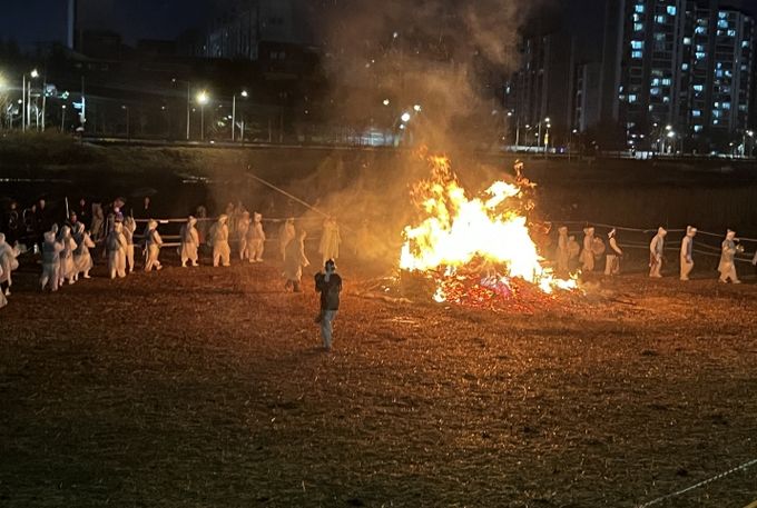정월대보름 달집태우기로 병오년 새해 안녕 기원