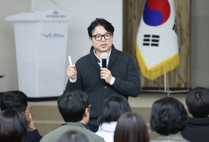 ‘제주-칭다오 항로 개설’ 전문가 초청 특강