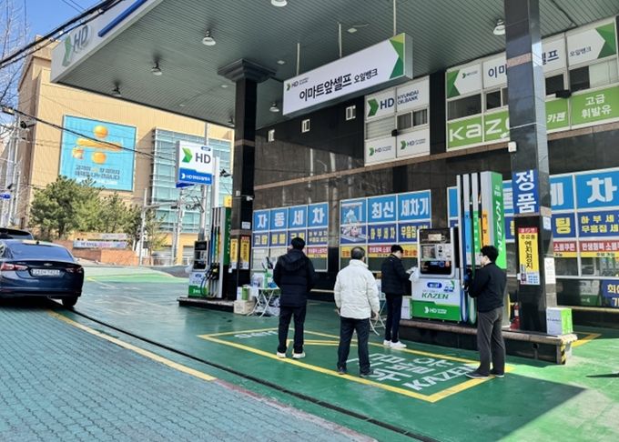 포항시는 가짜 석유 유통 및 정량 미달 판매 행위를 근절하고자 12일 한국석유관리원, 경상북도와 함께 특별 합동 단속을 실시했다.
