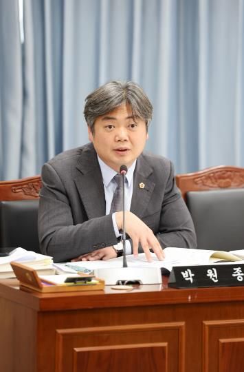 업무보고 중인 박원종 전남도의원