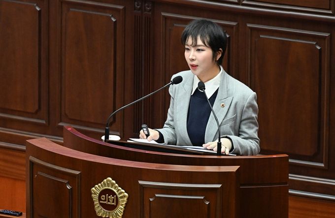 ㅊ부산광역시의회 행정문화위원회 서지연의원 (무소속, 비례대표)