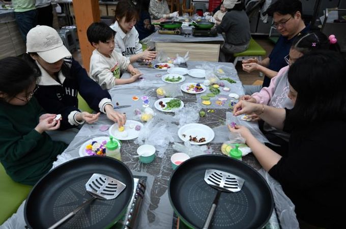 화전놀이 체험 사진