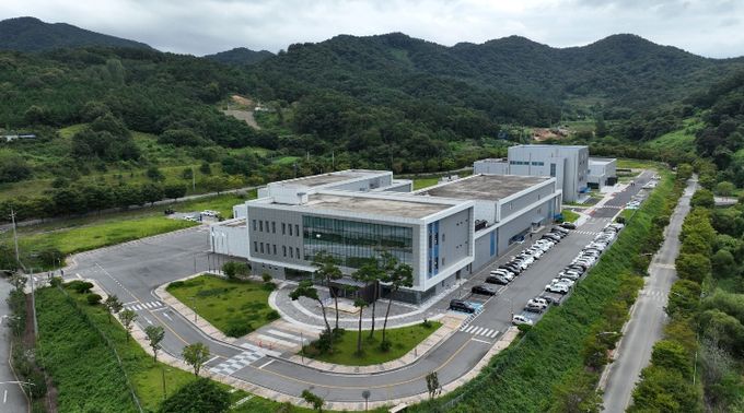 미생물실증지원센터 센터전경