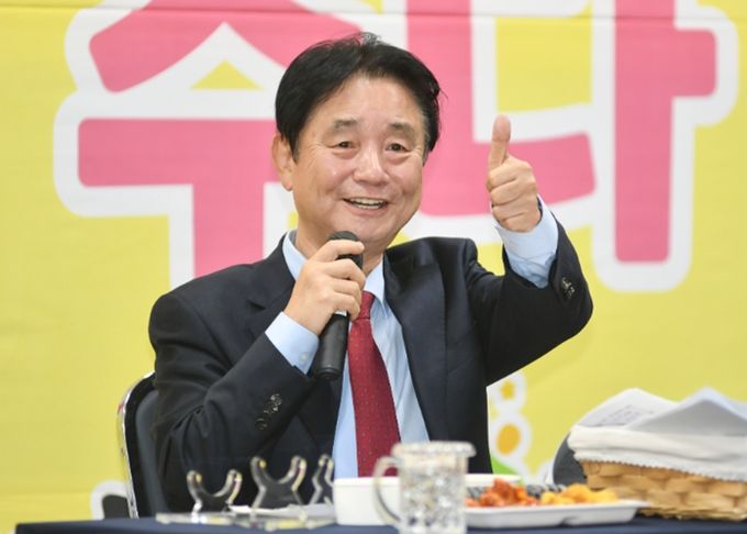 화천군 드림 스타트 아동복지기관협의체 회의가 25일 드림 스타트 회의실에서 복지기관 관계자들이 참석한 가운데 열렸다