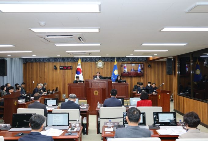 제290회 울진군의회 임시회 개회!