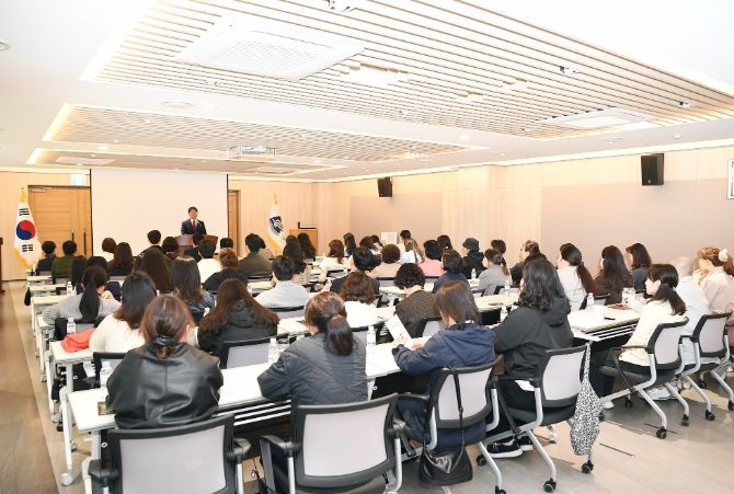 아동복지시설 신고 의무자 아동학대 예방 교육