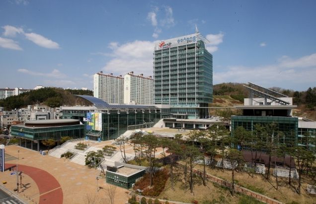 포항시청 전경.